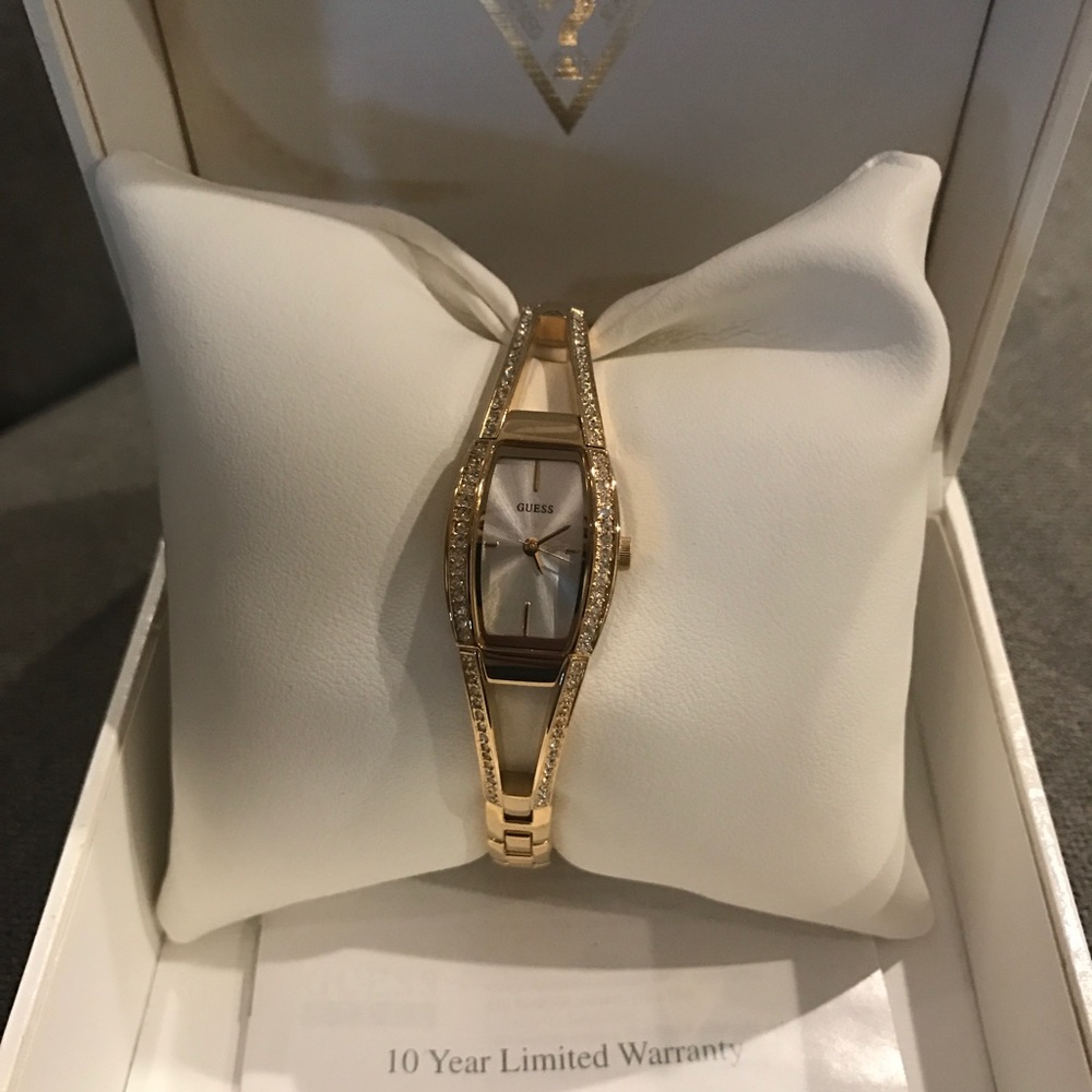 New!! Never used GUESS watch...